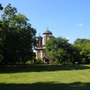 Eglise vue du parc